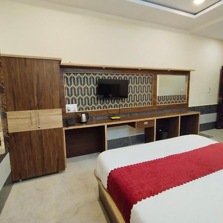 Hotel Grand Vijay بوشكار المظهر الخارجي الصورة