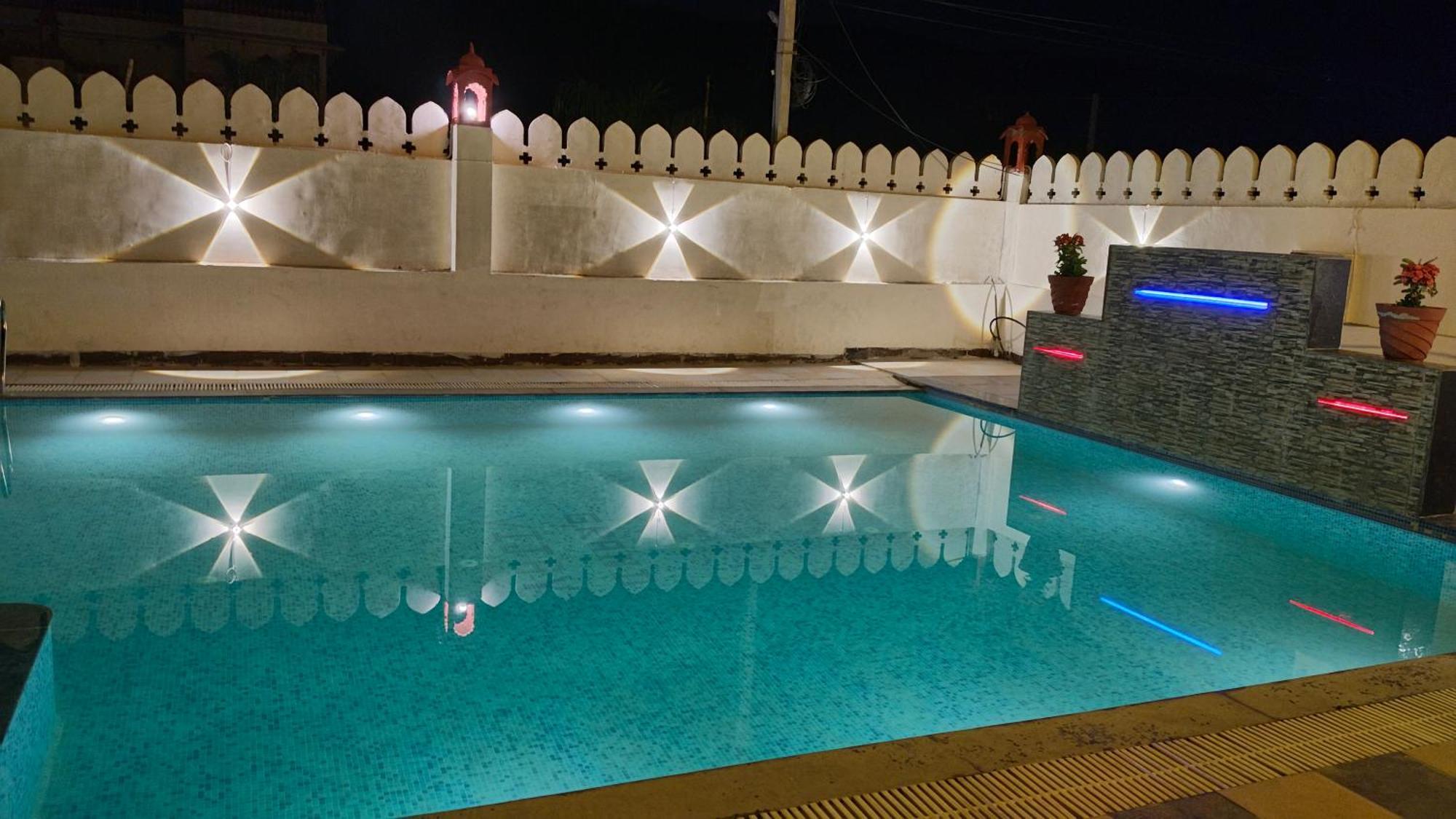 Hotel Grand Vijay بوشكار المظهر الخارجي الصورة