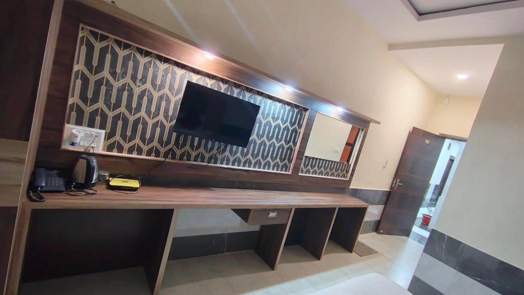 Hotel Grand Vijay بوشكار المظهر الخارجي الصورة
